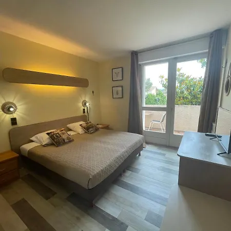 Hostellerie Saint Benoit Hotel