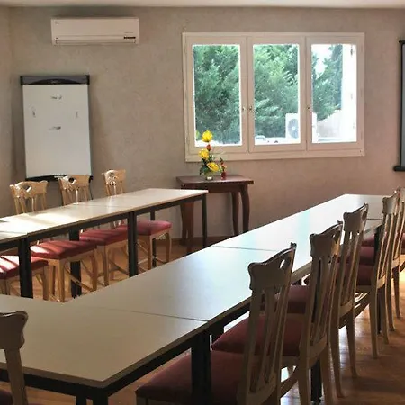 Hostellerie Saint Benoit Hotel Aniane